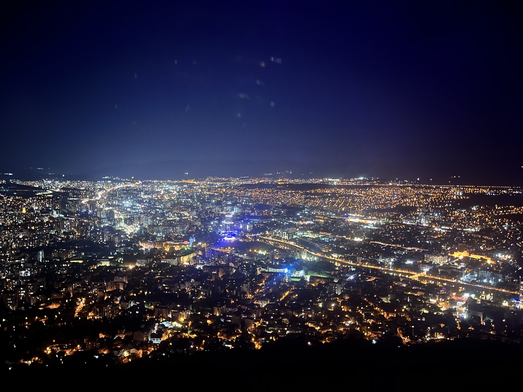 CBB06D49 00B8 4534 AD72 0F16397989E2 1 105 c